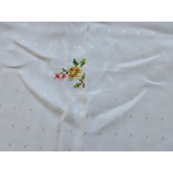 HANDCRAFTED CROSS STITCH White Floral Swiss Dot Tablecloth 53" x 47" - Picture 3 of 7